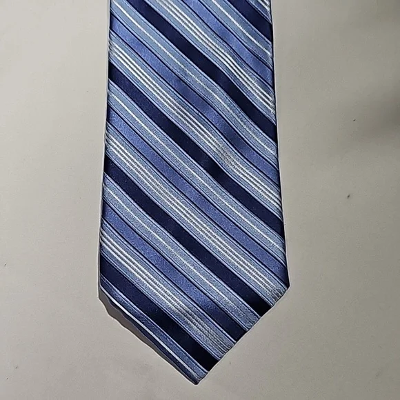 Jones New York Men's Silk Tie 👔 - Picture 7 of 7